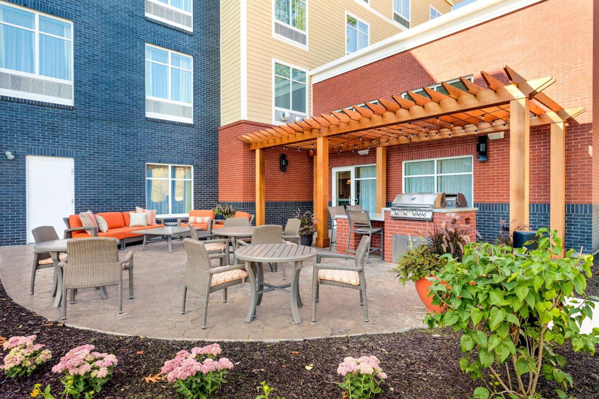 Homewood Suites By Hilton Gateway Hills Nashua Exteriör bild