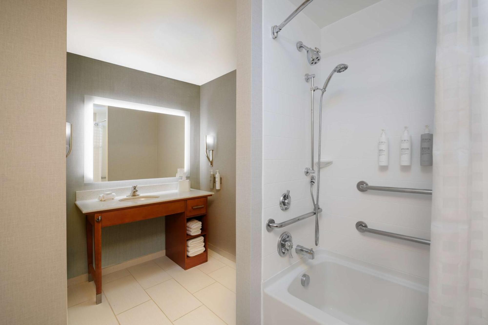 Homewood Suites By Hilton Gateway Hills Nashua Exteriör bild